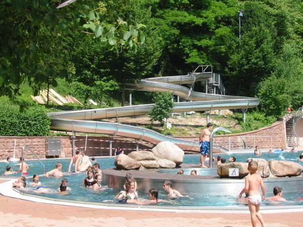 Terrassenbad Lahr Copyright: (Mit freundlicher Genehmigung der Stadtverwaltung Lahr)